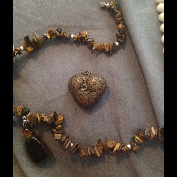 1 Necklace& 2 Charms GONE - Picture 4 of 4