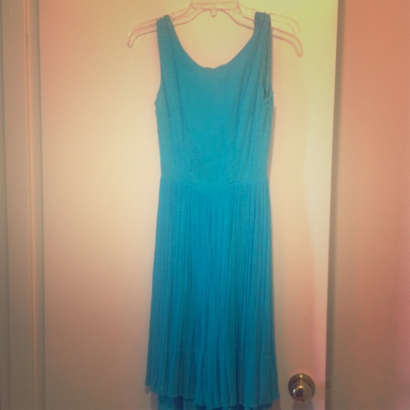 🌟vintage taffeta dress. Size 4. Color: turquoise