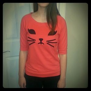 Half length sleeved cat face shirt