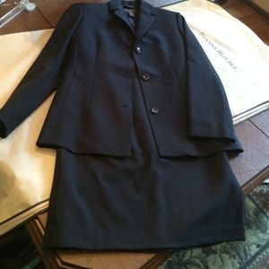 Banana Republic Italian wool dark navy suit size 6
