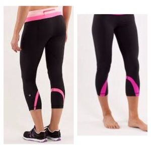 ❌SOLD❌lululemon black crops