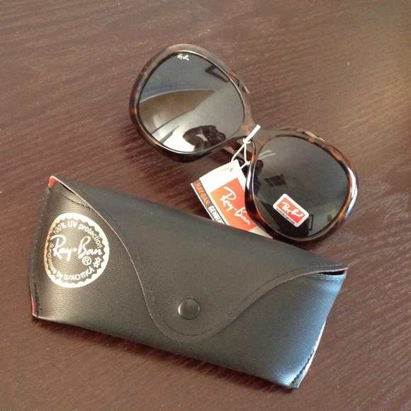 Jacki Ohh sunglasses