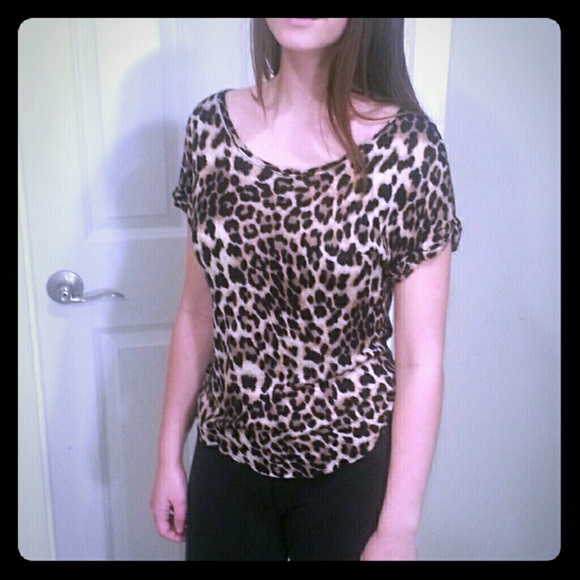 Leopard print top