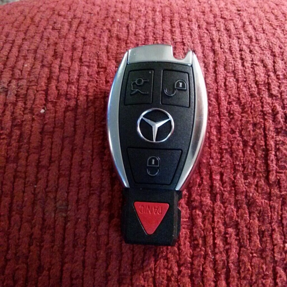 Mercedes key