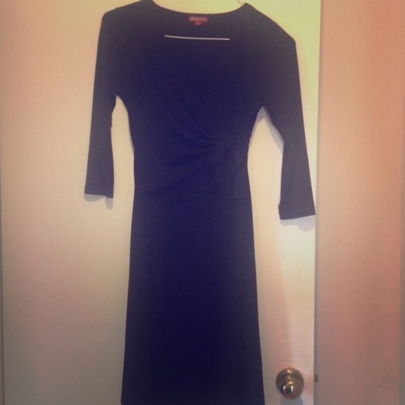 🌟 Merona wrap dress. Size: xs. Color: Black.