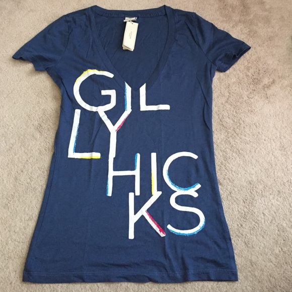 Gilly Hicks top