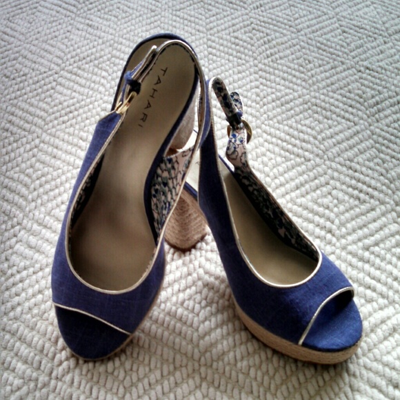 Tahari wedges espadrilles heels sandals