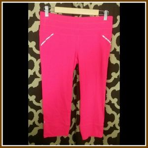 Bright coral Relay capris