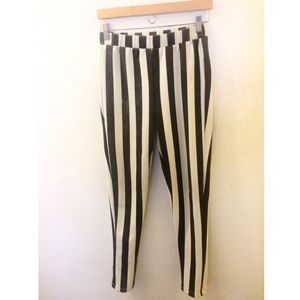 Stripped Leggings