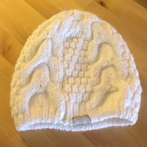 Columbia hat (white)