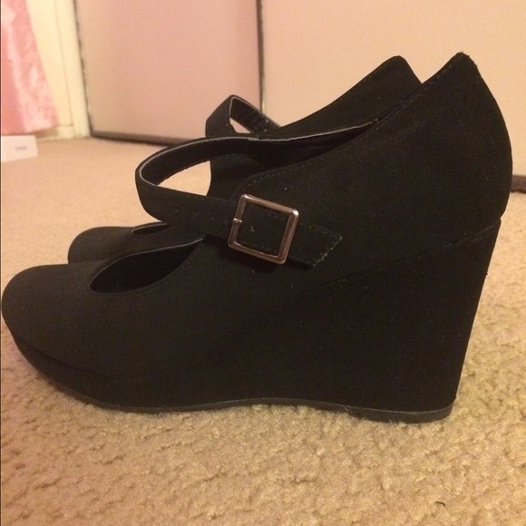 Black suede wedges