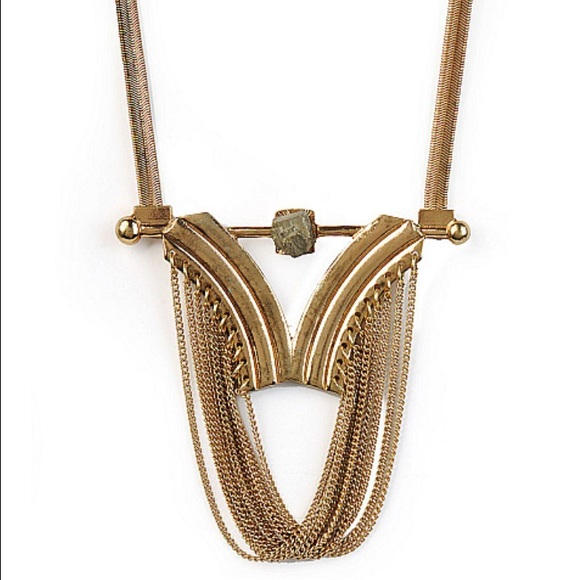 🎉HP❤ ️Statement Necklace with Pyrite. Goldtone - Picture 1 of 4