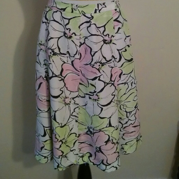 Anthropologie Dresses & Skirts - Sale TONIGHT💗Olivia & Grace silk skirt