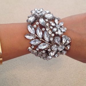 BCBG CRYTSAL CUFF