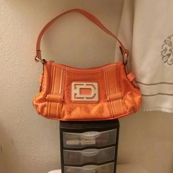 Dereon purse