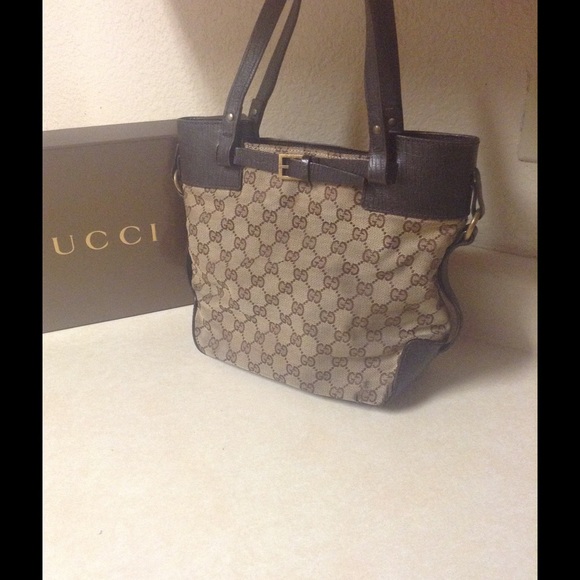 Authentic gucci bag
