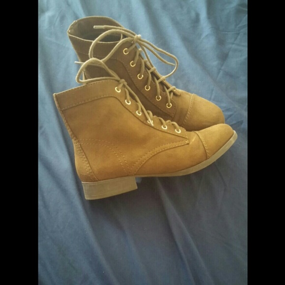 Army Green Ankle Boots - Picture 1 of 3