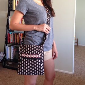 Vera Bradley cross body purse