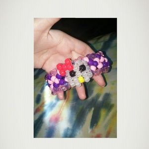 hello kitty peyote stitch kanDi <3
