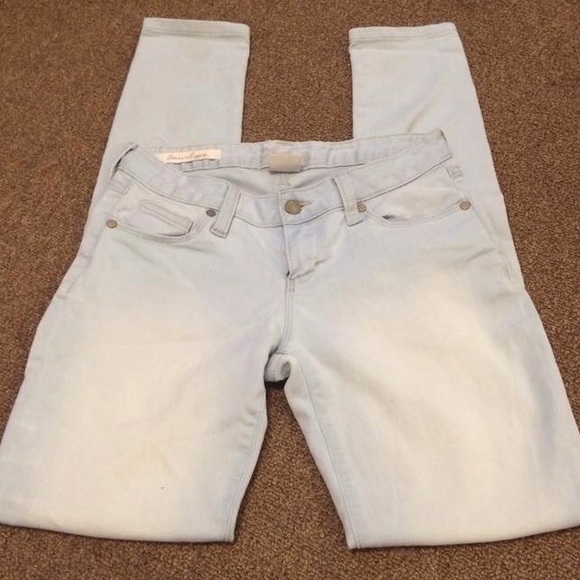 NWOT URBAN OUTFITTERS DENIM JEGGINGS
