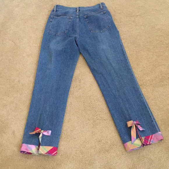 Like new! Adorable ankle Capri's. - Picture 2 of 4