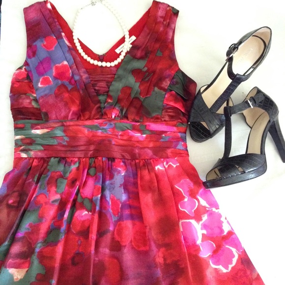 🎉HP🎉 Banana Republic Floral Dress