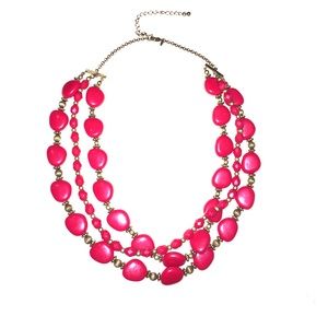 Red tiered necklace