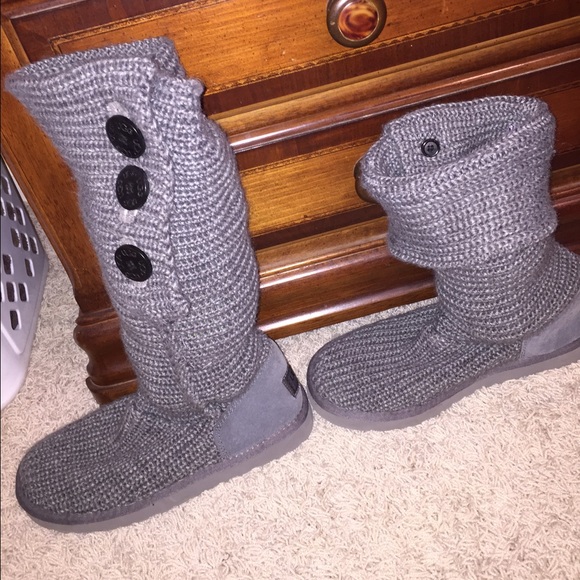 Grey knit uggs
