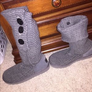 Grey knit uggs