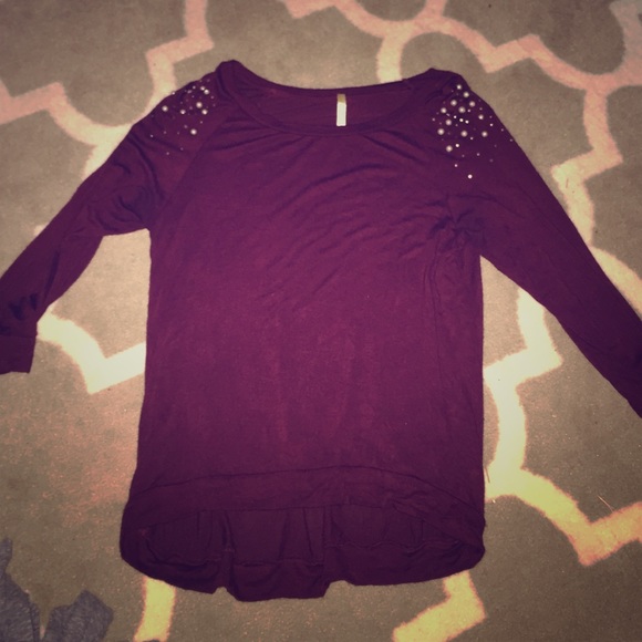Small Ocasion Embellished Shoulder Top