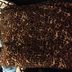 XLarge leopard throw blanket