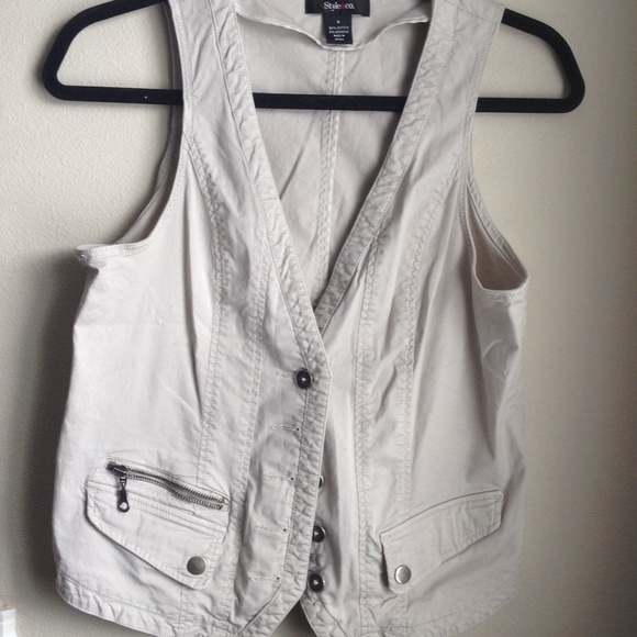 Style & CO VEST
