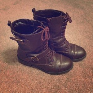 Brown combat boots bundle