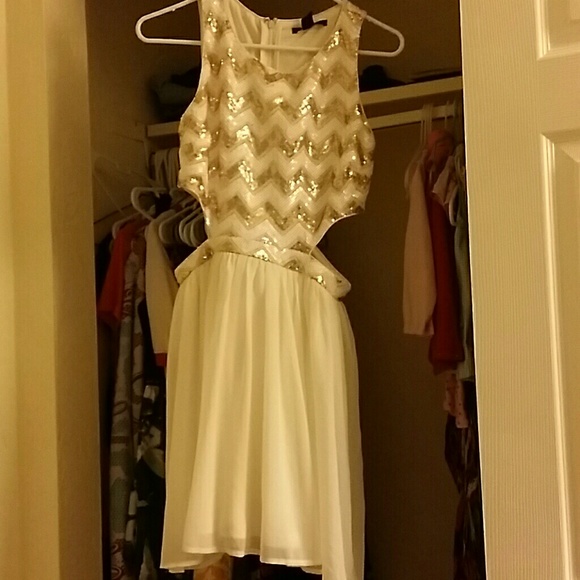 Beautiful gold and white sequin dress