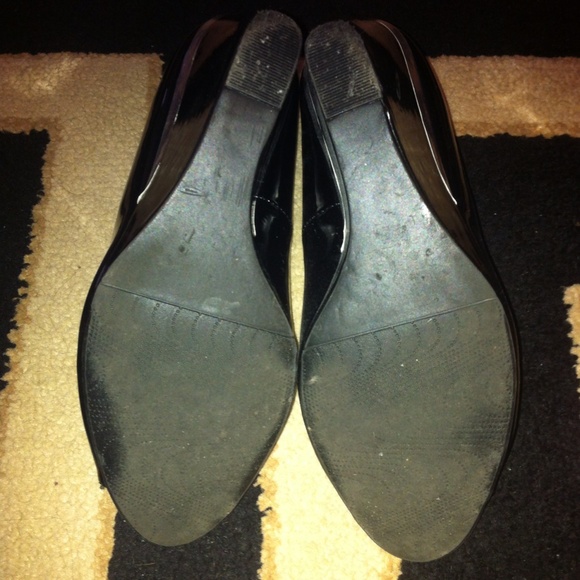 Black Open-toed Heels - Picture 3 of 3