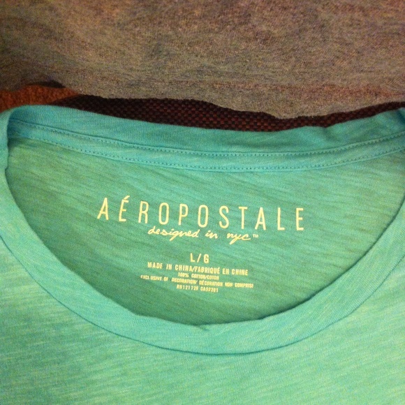 BUNDLE: Aeropostale T Shirts - Picture 3 of 3