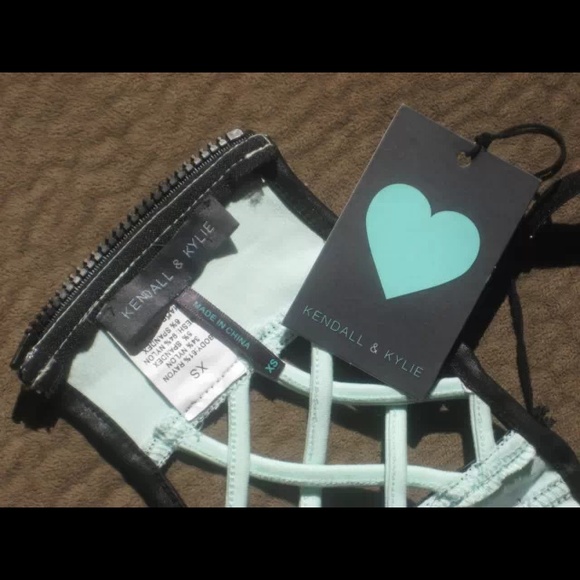 Bralette - Picture 3 of 3