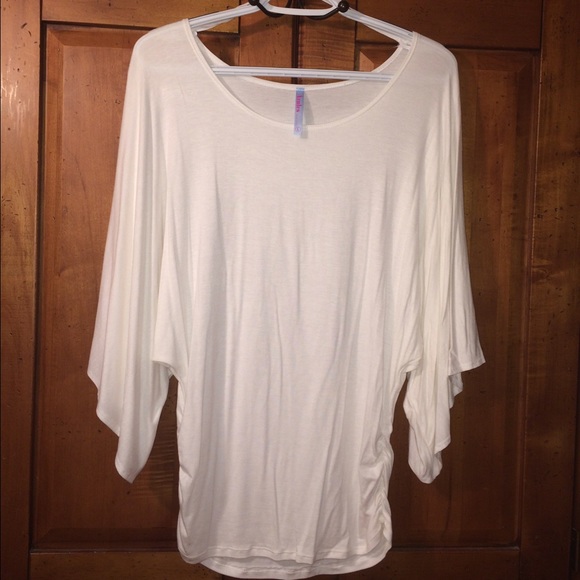 BRAND NEW Lightweight White Tunic - Large