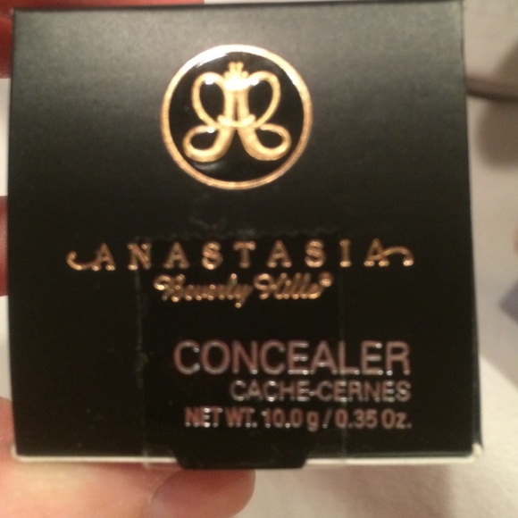 New: Anastasia Beverly Hills concealer