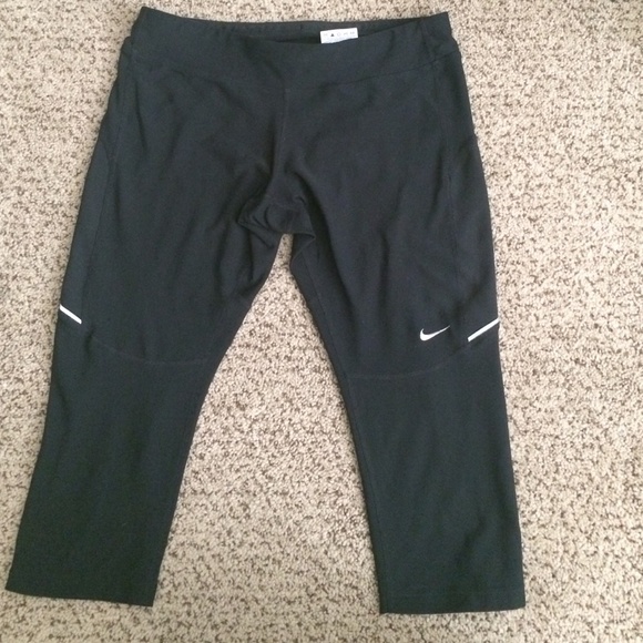 Dry fit crop leggings