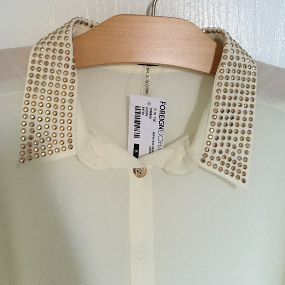 Ivory Sheer Top... - Picture 2 of 6