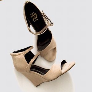 PRH: wedges