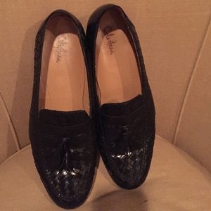 Black cole Haan loafers with tassels ( men's)
