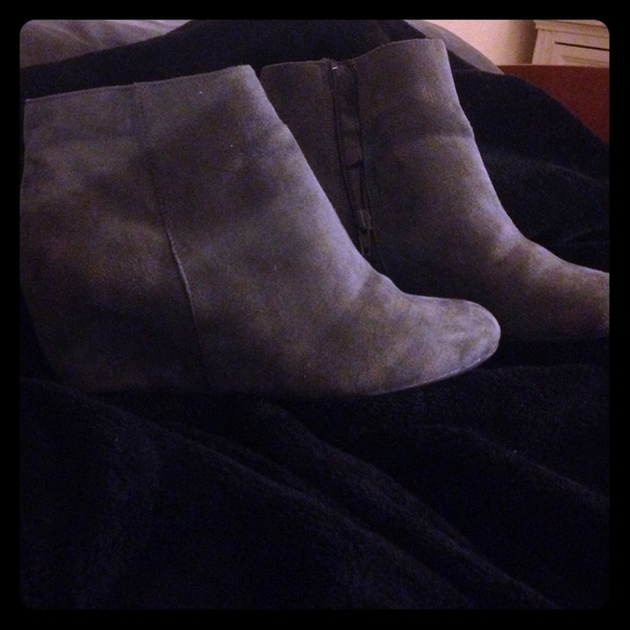 Wedge bootie