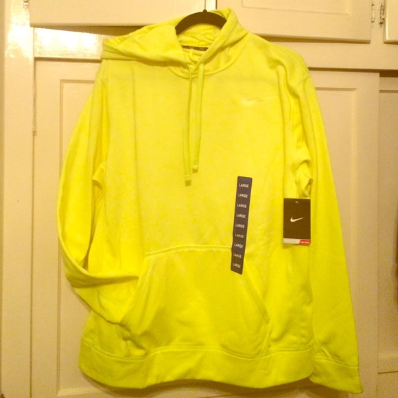 NIKE Therma-Fit HOODIE Sweater