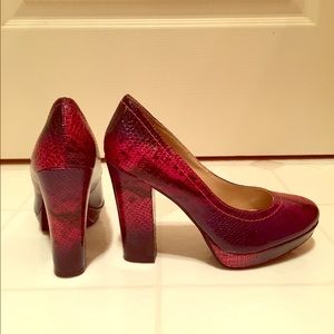 👠 Kenneth Cole Heels!! 👠