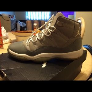 🔴🔴SOLD🔴🔴 Cool Grey 11s