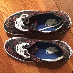 Paisley vans