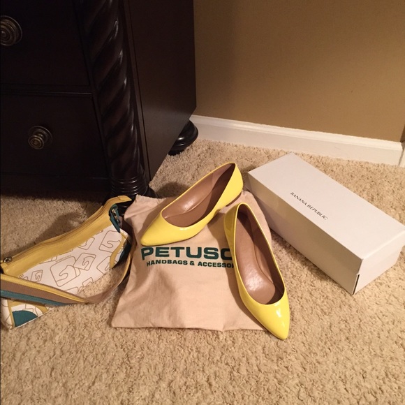 🌟Host Pick!🌟 Adorable Banana Rep Carlie flats.