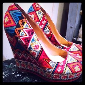 Aztec Wedges